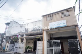 Athaya Guesthouse Syariah by OYO Rooms