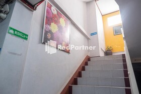 Athaya Guesthouse Syariah by OYO Rooms