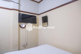 Athaya Guesthouse Syariah by OYO Rooms