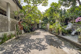 Kedai Kamboja by RedDoorz