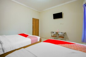 Kenari House Syariah by OYO Rooms