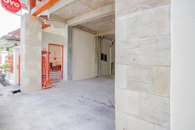 Kenari House Syariah by OYO Rooms