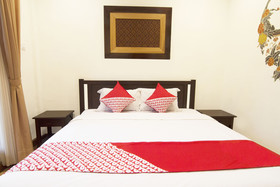 OYO 261 Sasono Putro Guest House