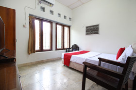 RedDoorz Near Sanata Dharma University