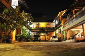 Roemah Balewaringin