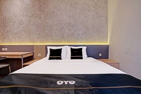 SUPER OYO Capital O Keenan Living