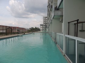 V Apartment
