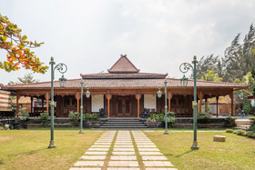 Joglo Garut Cottage by OYO Rooms
