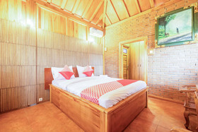 Joglo Garut Cottage by OYO Rooms