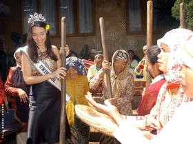 Kampung Sampireun Resort & Spa