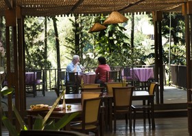 Kampung Sampireun Resort & Spa