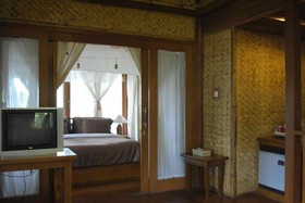 Kampung Sampireun Resort & Spa