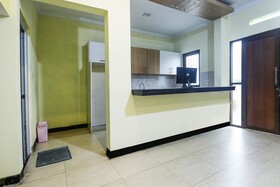 Spot On 91606 Nadin Guest House Syariah