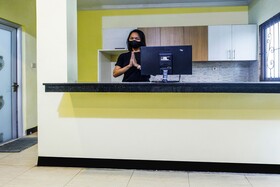Spot On 91606 Nadin Guest House Syariah