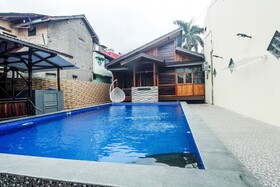 Spot On 91606 Nadin Guest House Syariah