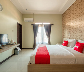 Villa Aleyra by OYO Rooms