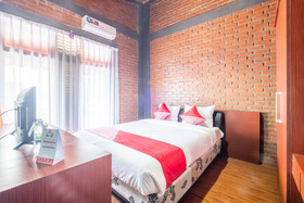 Villa Buleud by OYO Rooms