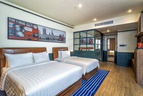 Ashley Tugu Tani Menteng