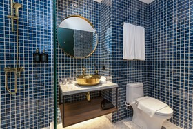 Ashley Tugu Tani Menteng