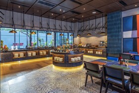 Ashley Tugu Tani Menteng