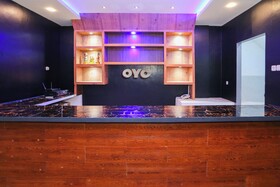 Capital O 93261 Fresh Hotel Near Stasiun Jakarta Kota