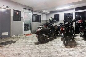 Collection O 91131 New V1 Hotel Near Stasiun Mangga Besar