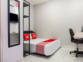 Collection O 91131 New V1 Hotel Near Stasiun Mangga Besar