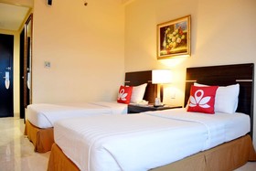 Grand Asia Hotel by ZEN Rooms