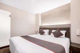 Hotel Melawai by OYO Rooms