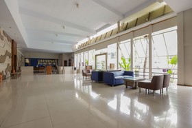 Hotel Senen Indah by OYO Rooms