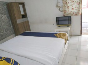 SPOT ON 93016 Griya Kamboja Cijantung