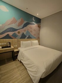 True Blue Sanno Pluit