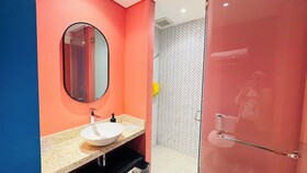 Yellow Bee Resort Cililitan