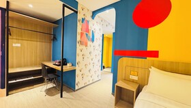 Yellow Bee Resort Cililitan