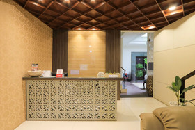 Albani's Family Residence by OYO Rooms