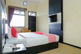 Green Hill Hotel And Convention Center by OYO Rooms