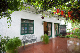 RedDoorz Plus Near Kalibaru Station