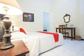 RedDoorz Plus Near Kalibaru Station