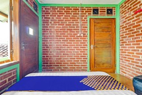 Cibeunying Eco Tourism Homestay Cibodas Maribaya 2 by OYO