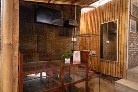 Alea Guesthouse by OYO Rooms