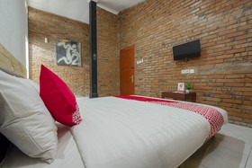 Alea Guesthouse by OYO Rooms