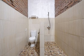 Alea Guesthouse by OYO Rooms