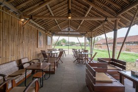 Alea Guesthouse by OYO Rooms