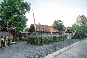 OYO 2393 Putroyono Homestay