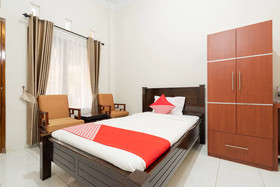 Wisma Wongso Syariah by OYO Rooms
