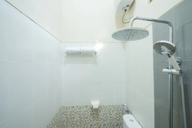 Wisma Wongso Syariah by OYO Rooms