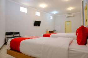 Candi Panggung Family Guest House Syariah by OYO Rooms