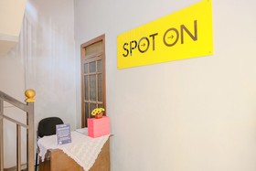 SPOT ON 2368 Dahlia Homestay Family Residence