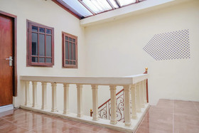 SPOT ON 2368 Dahlia Homestay Family Residence