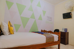 SPOT ON 2368 Dahlia Homestay Family Residence